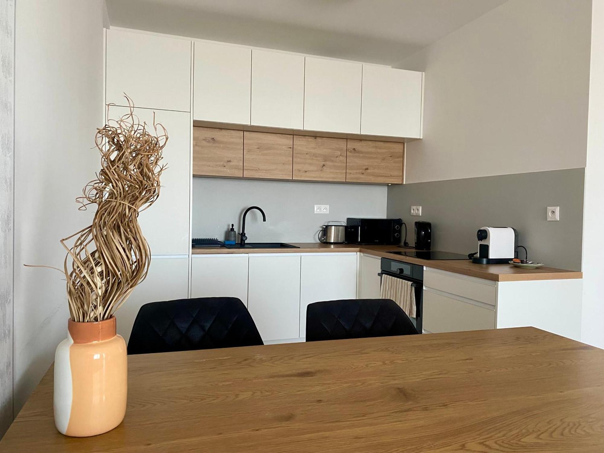Danubius Apartments บราติสลาวา ภายนอก รูปภาพ