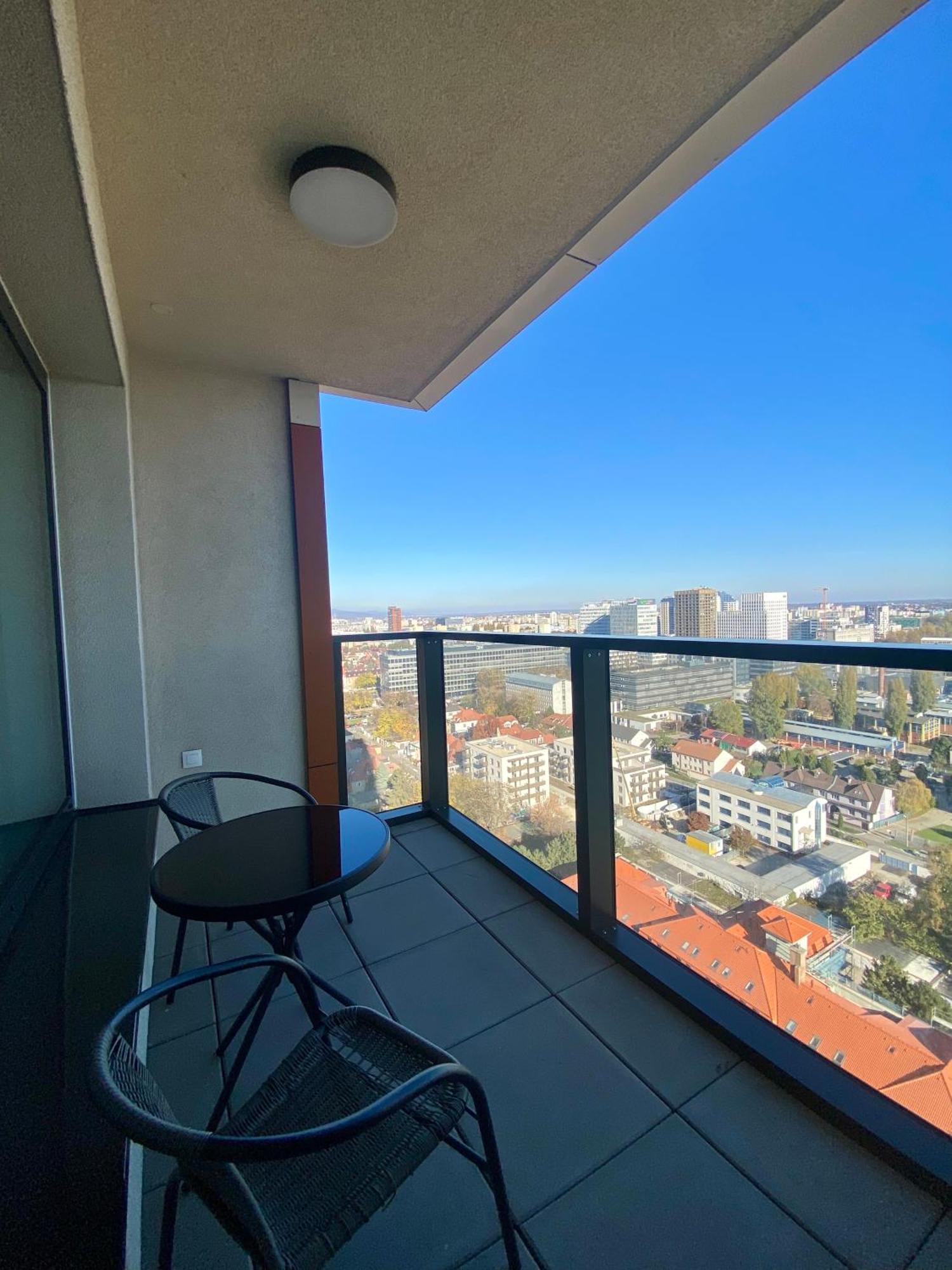 Danubius Apartments บราติสลาวา ภายนอก รูปภาพ